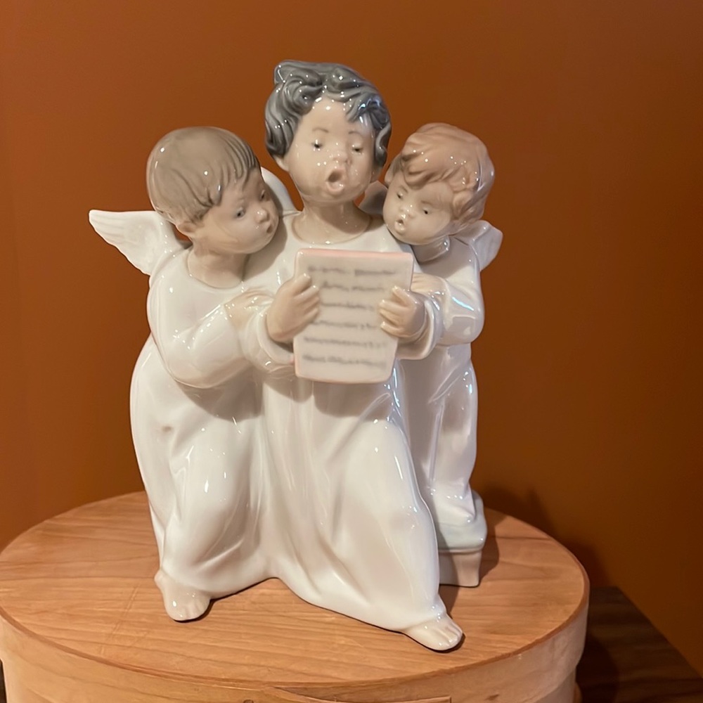 3 singing Lladro Angels